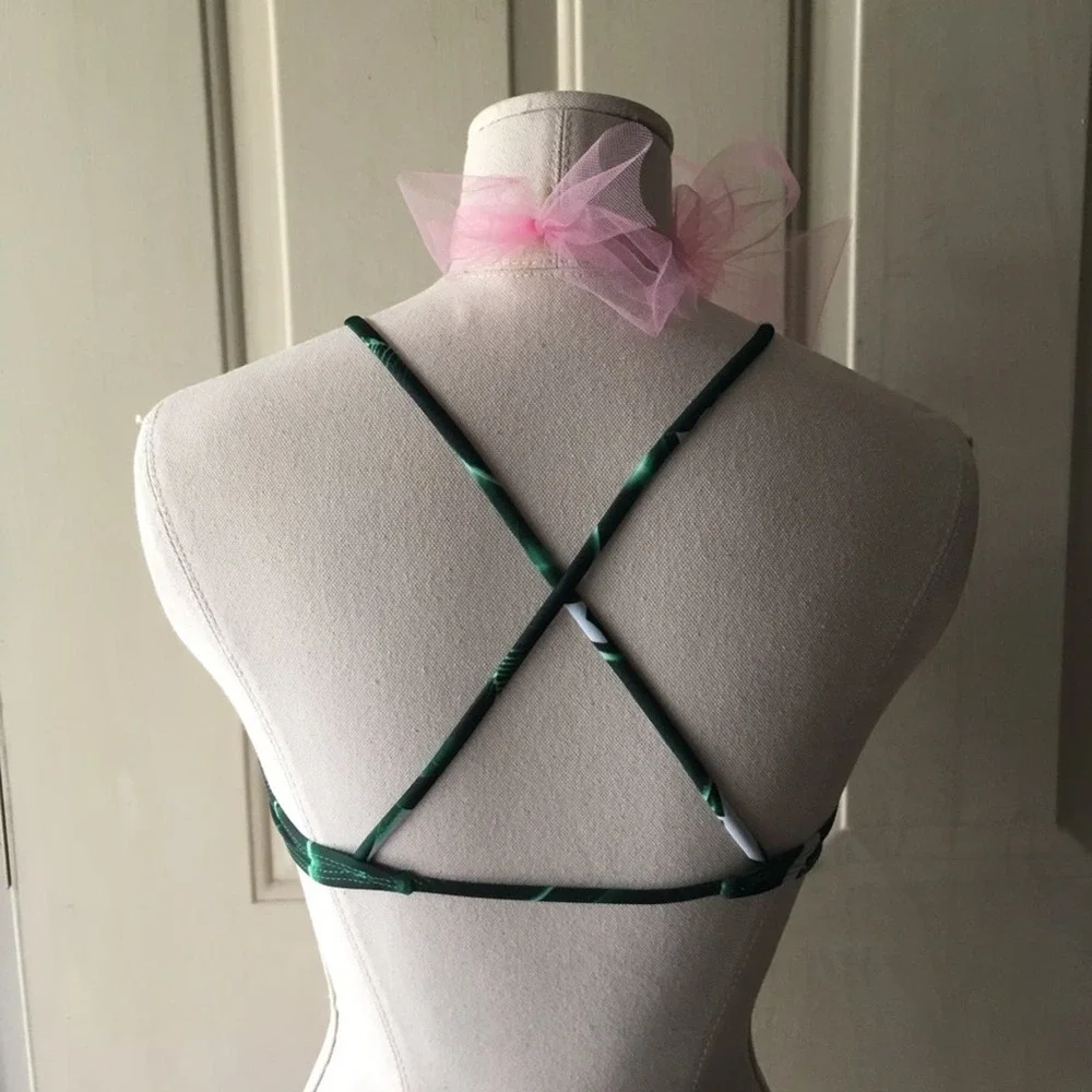 🏝Banana Leaf High Neck Bikini🏝 - Picture 3 of 7